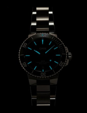 Oris Aquis Date 01 733 7787 4157-07 8 22 04PEB