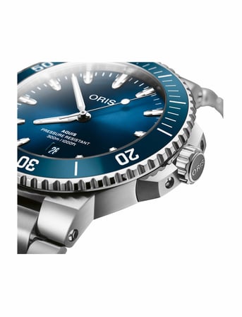 Oris Aquis Date 01 733 7789 4135-07 8 23 04PEB