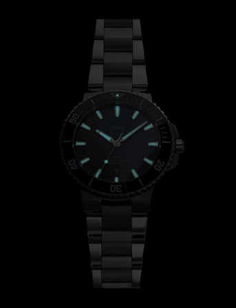 Oris Aquis Date 01 733 7789 4135-07 8 23 04PEB