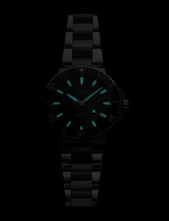 Oris Aquis Date 01 733 7789 4157-07 8 23 04PEB