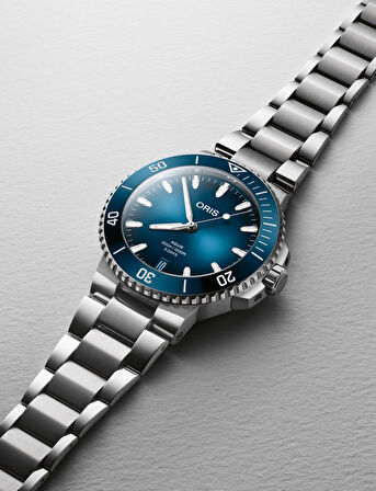 Oris Aquis Date Calibre 400 01 400 7790 4135-07 8 23 02PEB