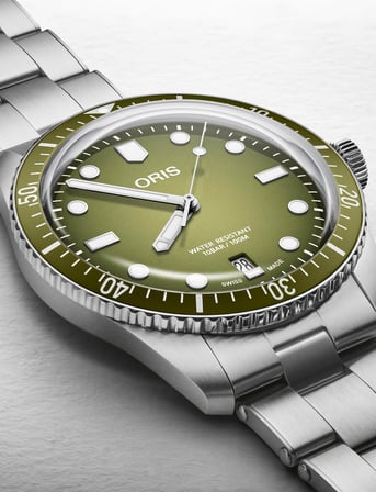 Oris Divers Sixty-Five Date 01 733 7707 4057-07 8 20 18