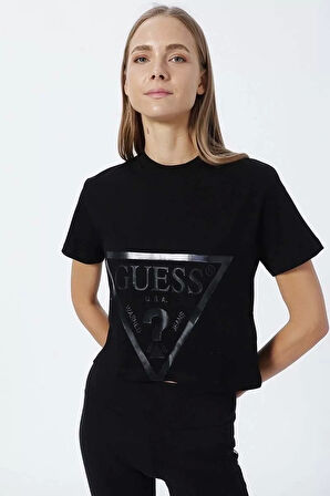 Guess Önde Logolu T-Shirt Kadın