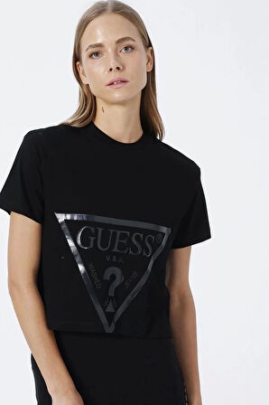 Guess Önde Logolu T-Shirt Kadın