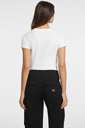 Guess Kadın  Mini  Beyaz V Yaka T-Shirt