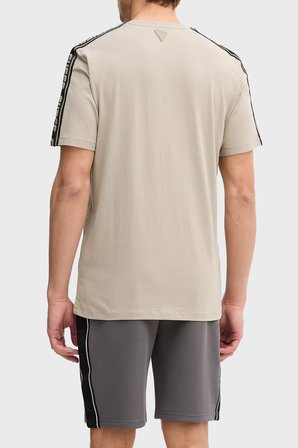 Guess Arlo Cn Pamuklu Regular Fit Logolu Bisiklet Yaka T Shirt Z4GI18J1314 Erkek T SHİRT Z4GI18 J1314 G1CA BEJ