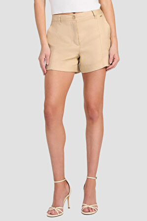 ISABEAU LININ SHORT