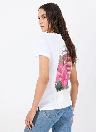 Guess Yuvarlak Yaka Baskılı Beyaz Kadın T-Shirt CN SS BACK PRINT TEE - ECO HEAVY AR