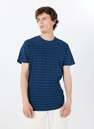 Guess Bisiklet Yaka Desenli Mavi Erkek T-Shirt M5GP20KCRX0INMU SS INDIGO ARCHER