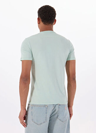 Guess Bisiklet Yaka Desenli Yeşil Erkek T-Shirt M5GI04I3Z14G8CV SS CN SAIL BOAT