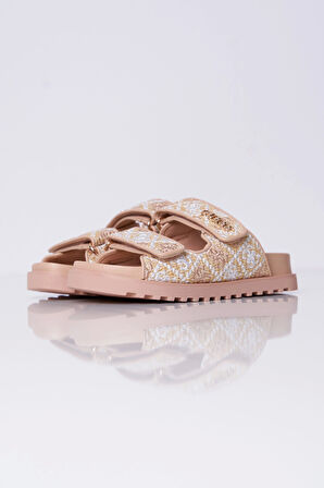 Guess Kadın Fadelizz Krem Sandalet