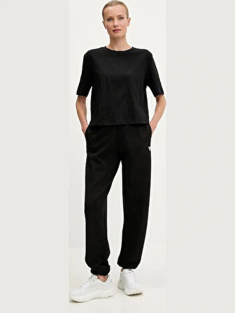 Guess Peony Kadın Çok Renkli Aktif Boxy Fit T-Shirt V5YI10I3Z14-FJ8K