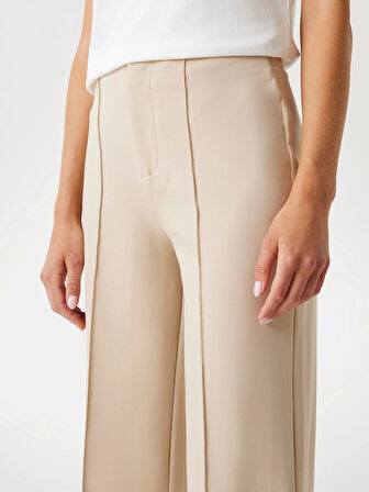 Guess Carla Kadın Kahverengi Aktif Flare Fit Eşofman Altı V5YB11KCX42-G1DR