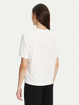 Guess Carla Kadın Beyaz Aktif Boxy Fit T-Shirt V5YI05KCOA2-G011