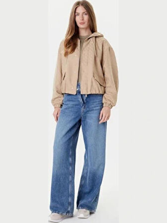 Guess Peony Kadın Çok Renkli Aktif Ceket V5YL02WH492-F0EL