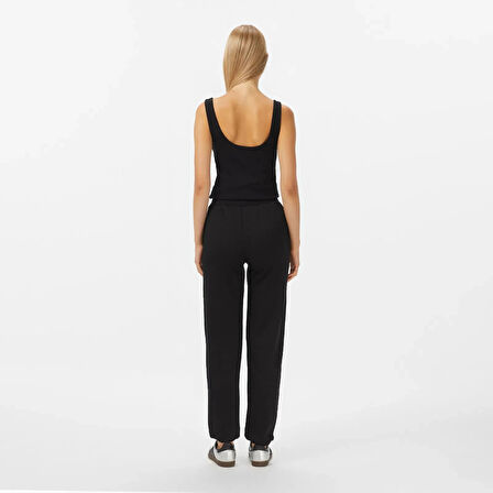 Guess Peony Kadın Siyah Aktif Regular Fit Eşofman Altı V5YB06KBSL2-FJ8A