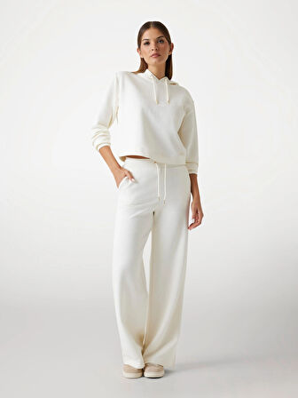 Guess Peony Kadın Beyaz Aktif Relaxed Fit Eşofman Altı V5YB19KBSL2-F0EP