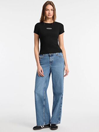 Guess Kadın Siyah Slim Fit Logolu T-shirt W5YP37KA0H1-JBLK