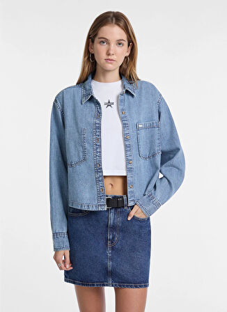 Guess Jeans Standart Gömlek Yaka Eskitme Mavi Kadın Gömlek Guess Jeans Kadın Denim Gömlek