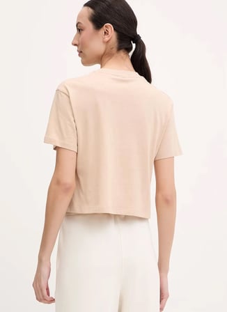 Guess Yuvarlak Yaka Baskılı Kahve Kadın T-Shirt V2YI06K8HM0-G1G2