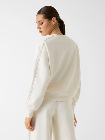 Guess Octavia Bisiklet Yaka Kadın Beyaz Sweatshirt V6RQ96KCX22-G027