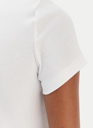 Guess Beyaz Kadın Slim Fit Taşlı T-Shirt W6RI22KA0H1-G011