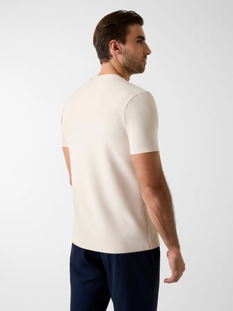 Guess Kısa Kollu Bisiklet Yaka Yeni Teknik Esnek Erkek Krem T-shirt M6RI19KD202-G1I6