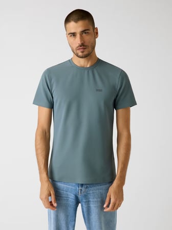 Guess M6RI19KD202 Ss Cn New Tech Stretch Erkek Tişört