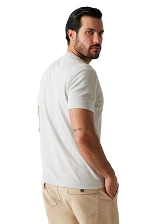 Guess Yuvarlak Yaka Düz Gri Erkek T-Shirt M6RP33KB170-A92E Gri T-Shirt