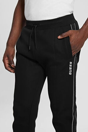 Guess Erkek Yanı logolu jogger pantolon