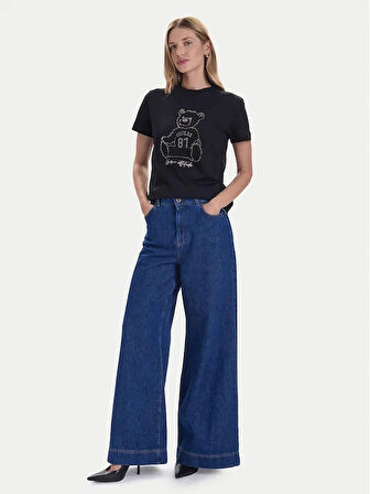 Guess Unique Kadın Siyah Aktif Regular Fit T-Shirt V5BI16K8FQ4-JBLK