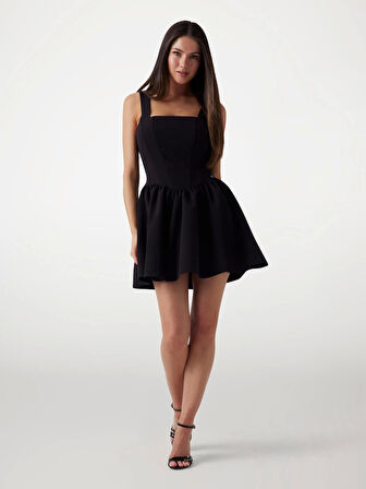 Guess Kadın Siyah Fit and  flare kısa elbise