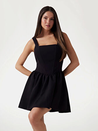 Guess Kadın Siyah Fit and  flare kısa elbise