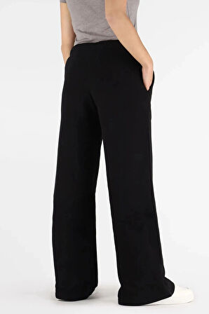 Guess Kadın Siyah Regular Fit Eşofman Altı W5BB04KC811-JBLK