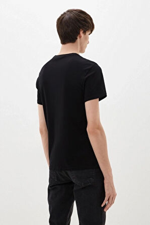 Erkek Guess SS BSC Önde Üçgen Logolu T-Shirt - Siyah | S