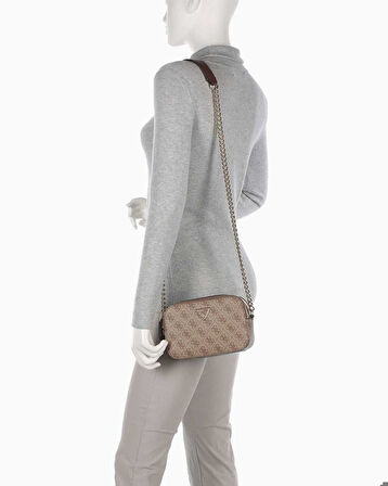 Guess Noelle Crossbody Zincir Detaylı Çapraz Askılı Çanta