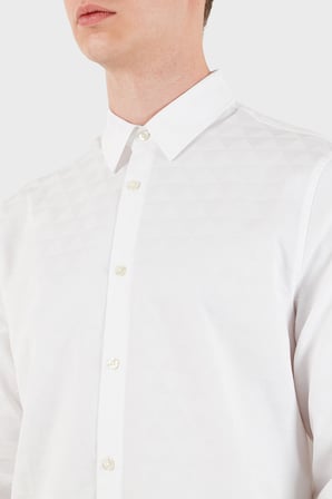 Guess Ls All Over Jacquard Logolu Jakarlı Klasik Yaka Uzun Kollu Gömlek M6YH31W2892 Erkek GÖMLEK M6YH31 W2892 FMK3 BEYAZ