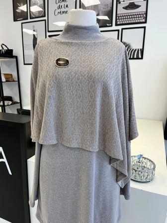 Orhan Store Pelerinli Desenli Pantolon Takım