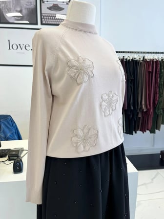 Nuss Çiçek İşlemeli Triko Tunik