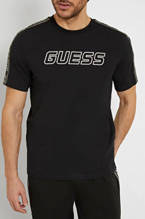 Guess Erkek   Önde Logolu  Siyah Esnek T-Shirt