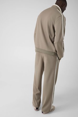 Guess Vicktor Straight Leg Erkek Haki Eşofman Altı Z6YB19K5011-G9D5