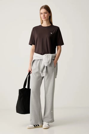 Guess Colette Kadın Aktif Boxy Fit T-Shirt