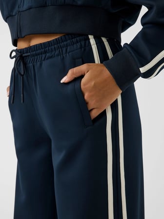 Guess Hoshi Kadın Aktif Regular Fit Scuba Eşofman Altı