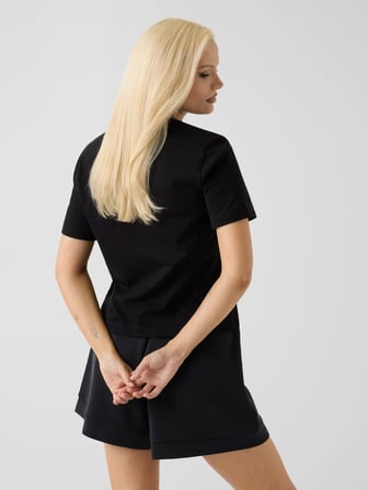 Guess Agena Kısa Kollu Kadın Siyah T-shirt V6YI05K4272-JBLK