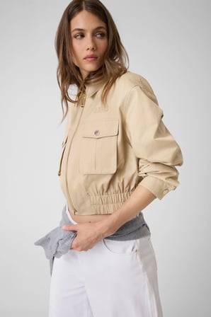 Guess Juliane Fonksiyonel Kargo Cepli Kadın Bej Ceket W6YL20W2910-A117