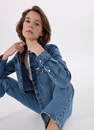 Guess Jeans Standart Düz Mavi Kadın Gömlek GJ SLIM LS DENIM SHI - ECO ORG CO A