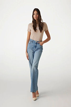 Guess Kadın Bej Desenli T-Shirt