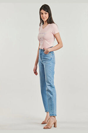 Guess Kadın Pembe Desenli T-Shirt