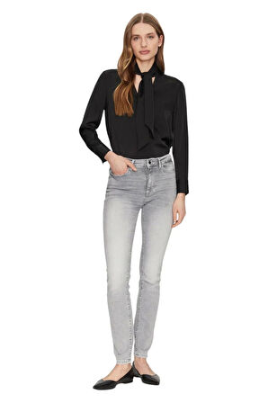 Guess 1981 SKINNY Kadın Gri Jeans W5RA46D5L81-GYMG