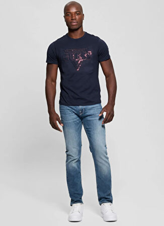 Guess Bisiklet Yaka Desenli Lacivert Erkek T-Shirt M5RI62K9RM1G7V2 BSC GUESS TRIANGLE